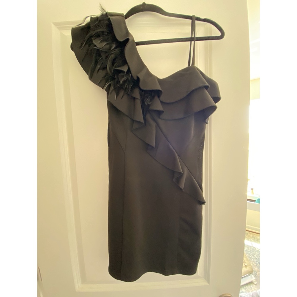 Short black BLQ MKT dress